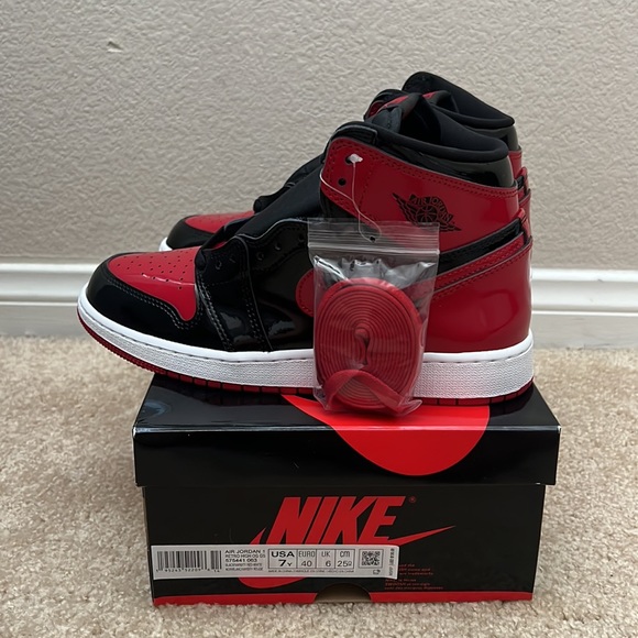 Brand New Retro High Jordan 1s - Picture 4 of 7